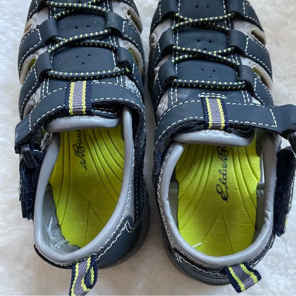 Size 8 Toddler Eddie Bauer Sandal Water Shoes - Picture 5 of 6